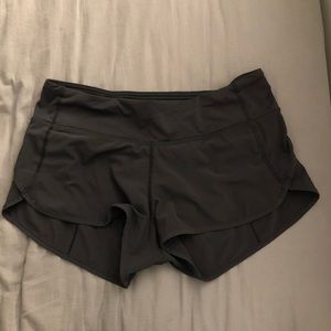 Lululemon Speed Up Shorts 2.5"